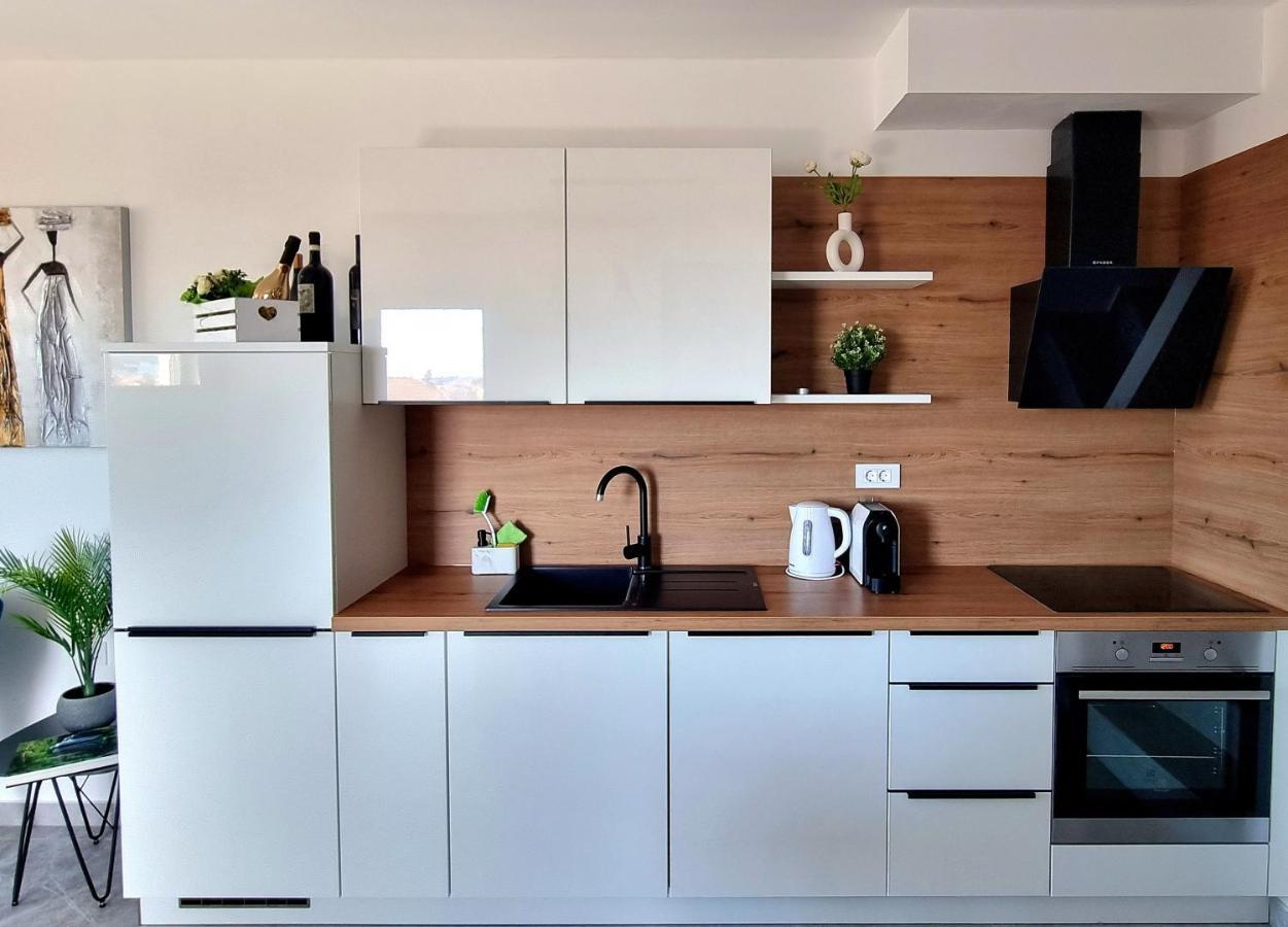 Seaview Apartment Sveti Filip i Jakov Luaran gambar